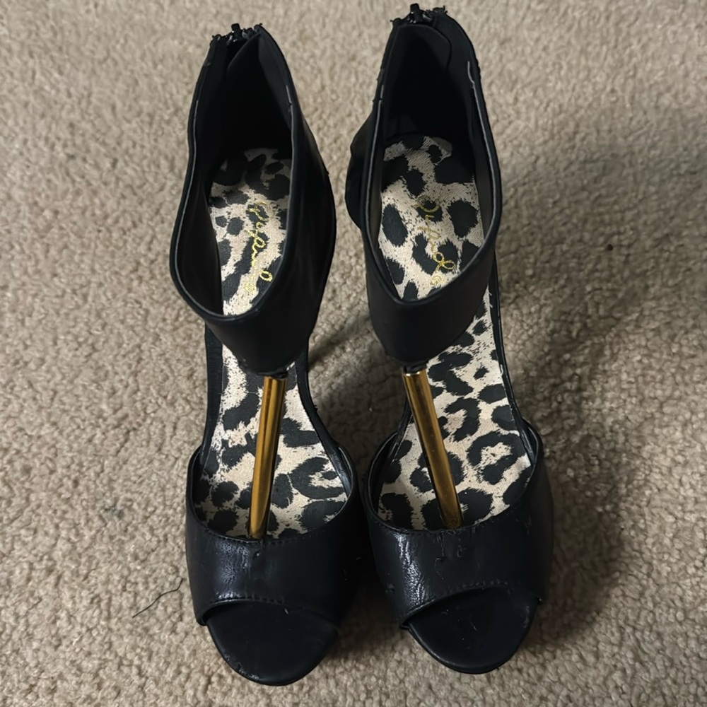 Black heels